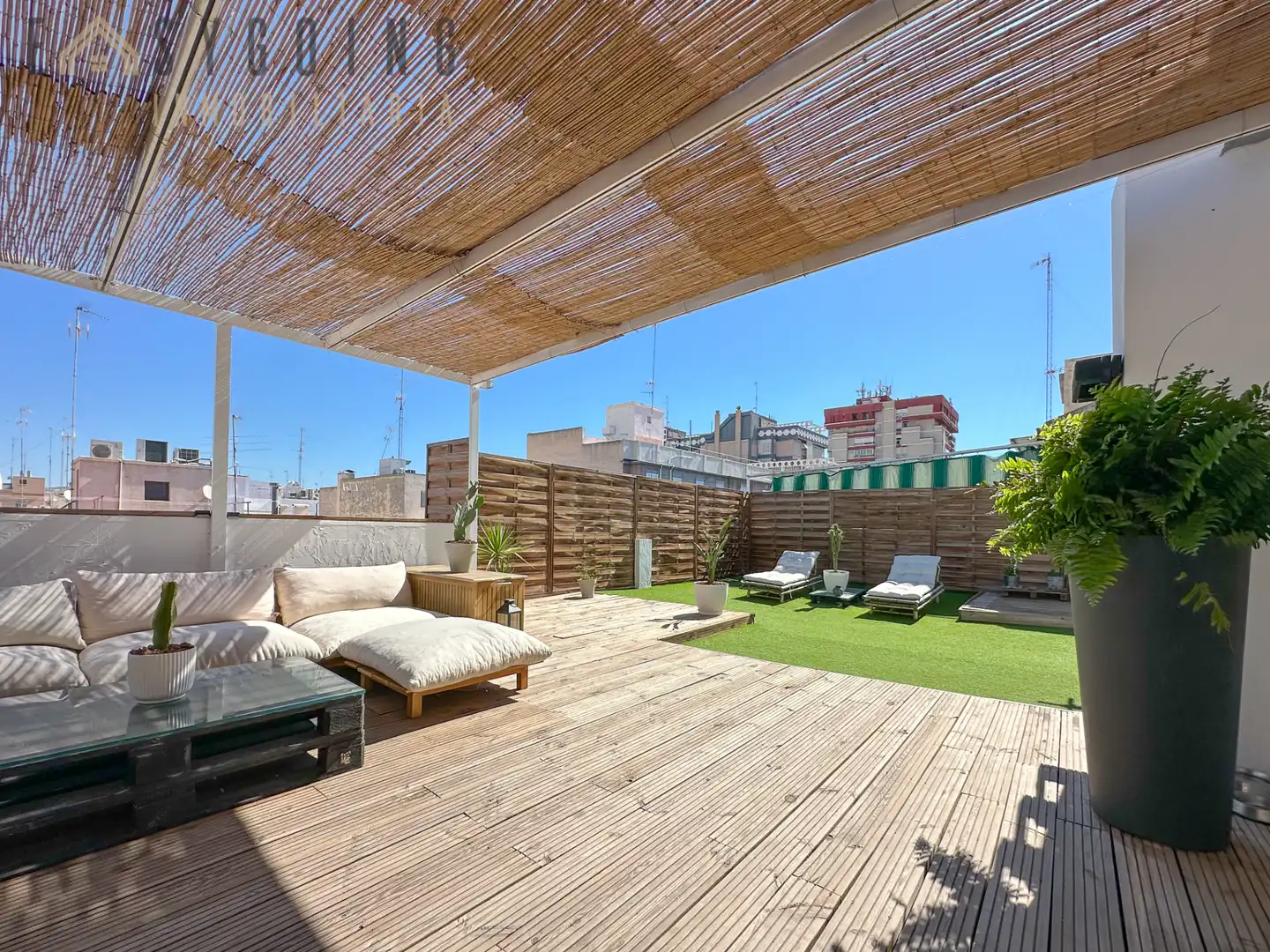 Terraza de Ático en venta en Elche / Elx con Aire acondicionado, Terraza y Amueblado