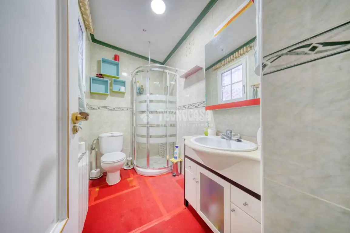 Casa adosada en venta en Venta de Baños