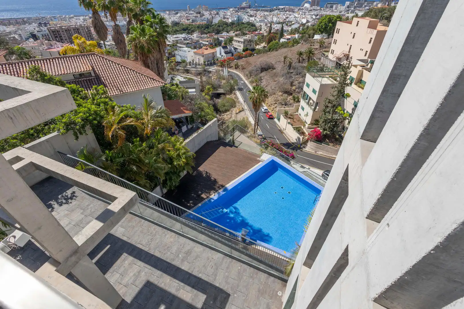 Schwimmbecken von Wohnung zum Verkauf in Santa Cruz de Tenerife mit Privatgarten und Terrasse