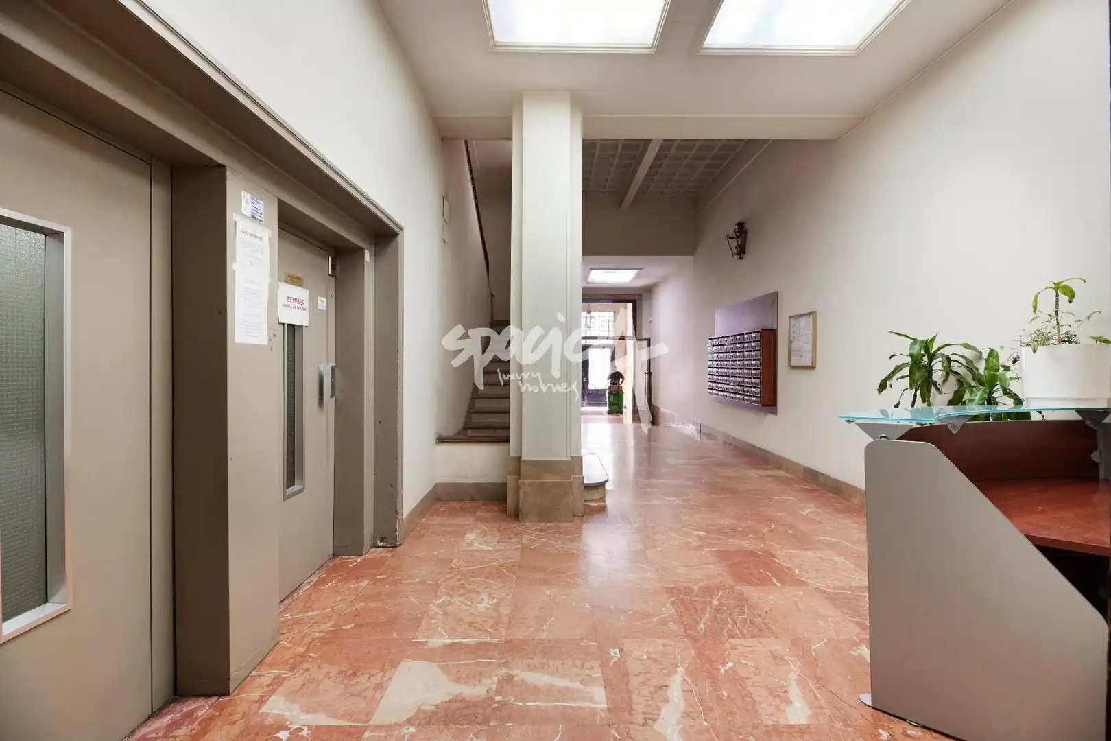 Wohnung zum Verkauf in Madrid mit Klimaanlage und Heizung