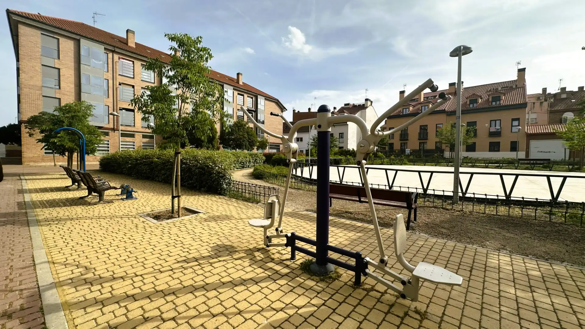 Exterior view of Flat for sale in Madrid  with Air Conditioner, Heating and Oven