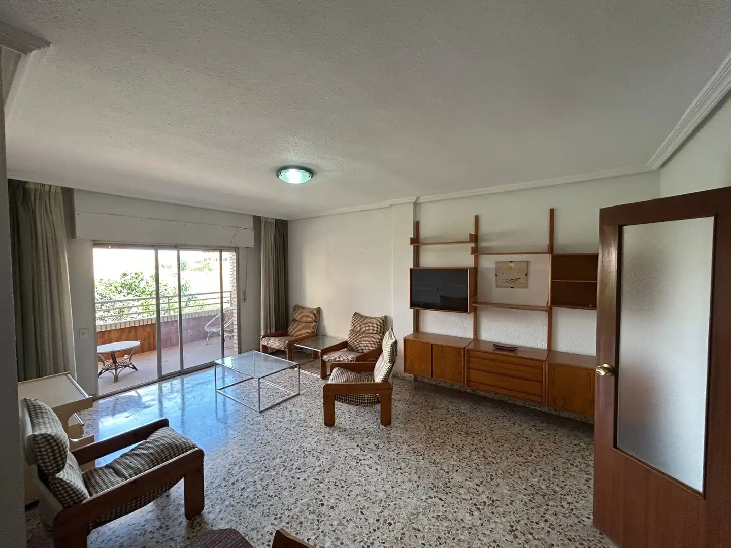 Sala d'estar de Pis en venda en Murcia amb Traster, Moblat i Balcó