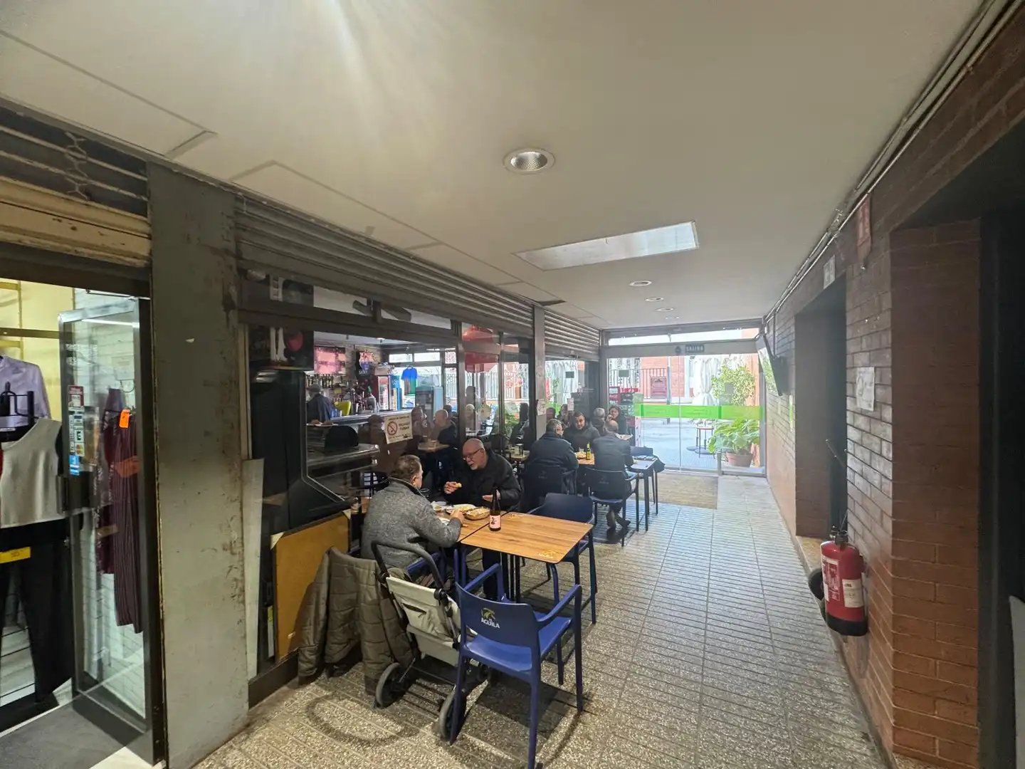 Commercial properties for rent in Canyelles