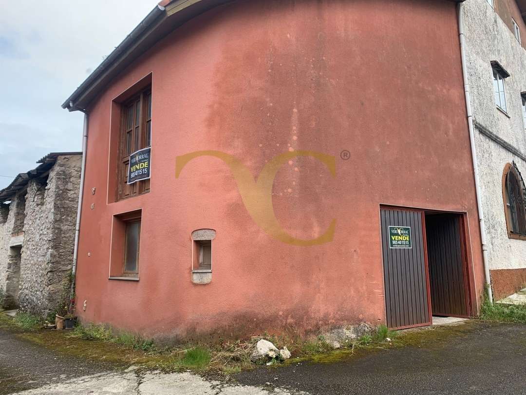Exterior view of House or chalet for sale in Llanes