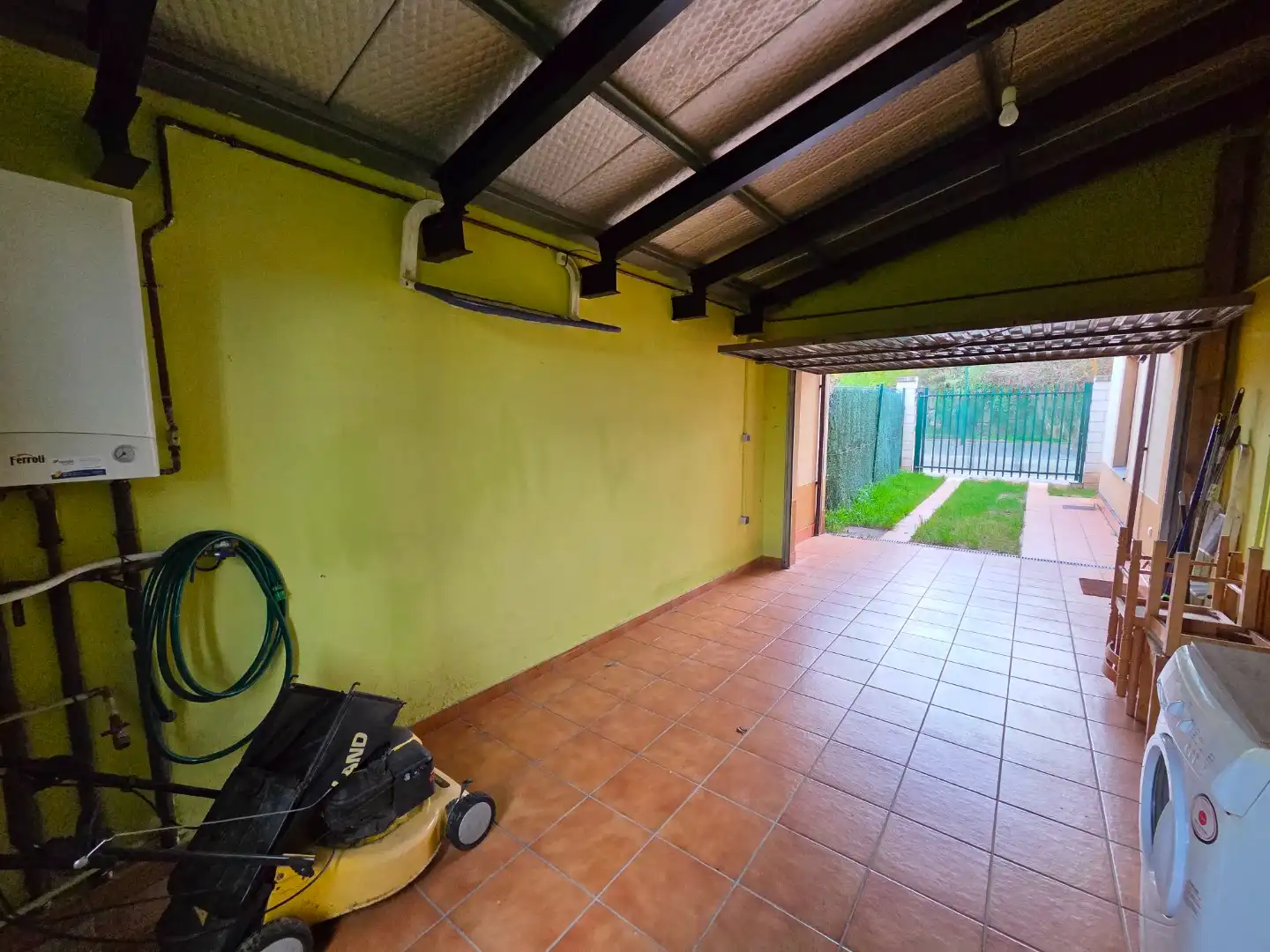 Casa adosada en venta en Cardeñadijo con Calefacción, Jardín privado y Terraza