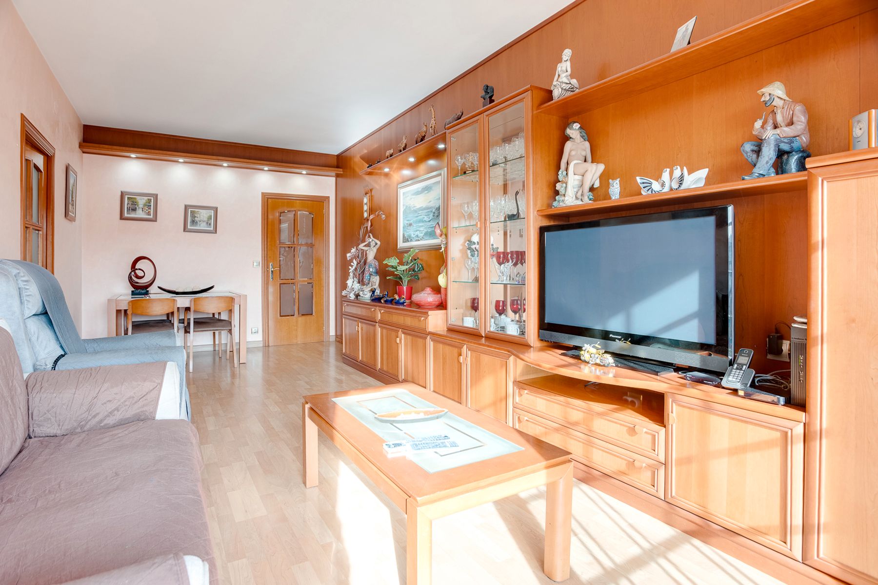 Living room of Flat for sale in  Barcelona Capital  with Balcony