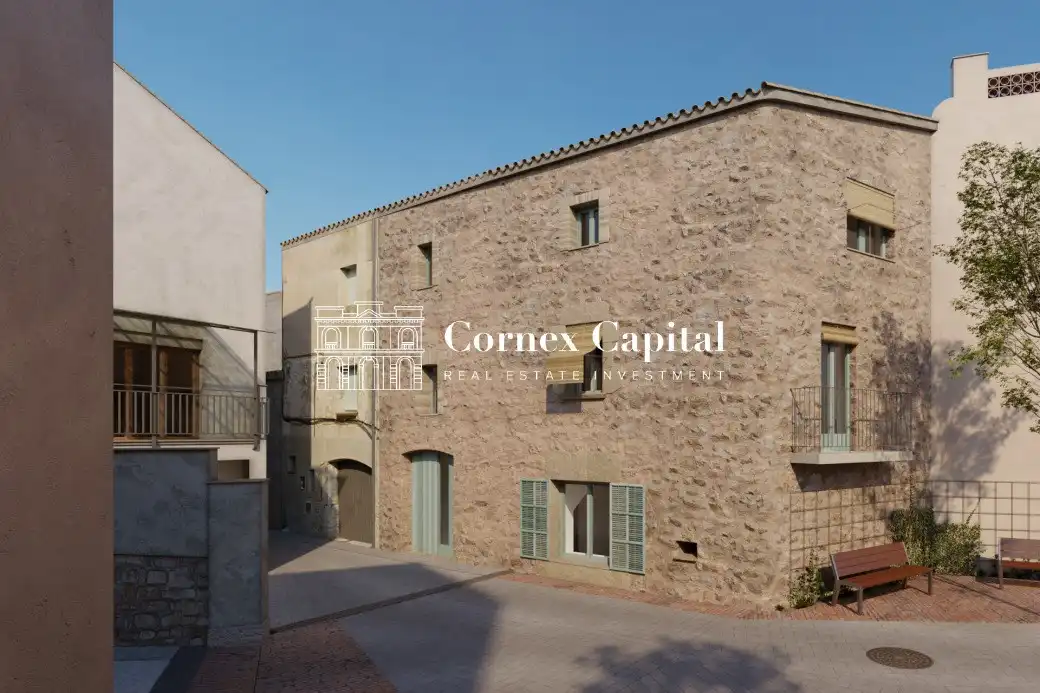 Casa con jardín en venta en Gualta, imagen 2