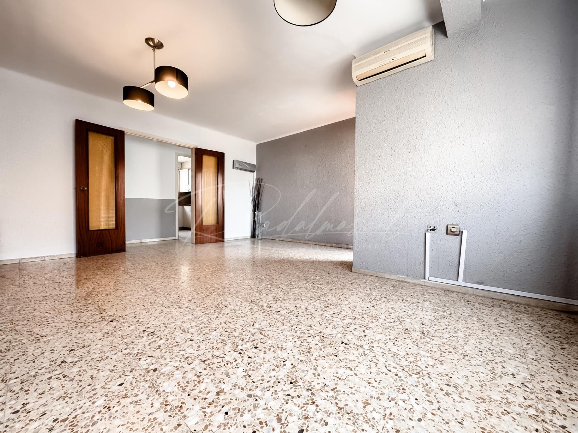 Living room of Flat for sale in Reus  with Air Conditioner, Terrace and Balcony