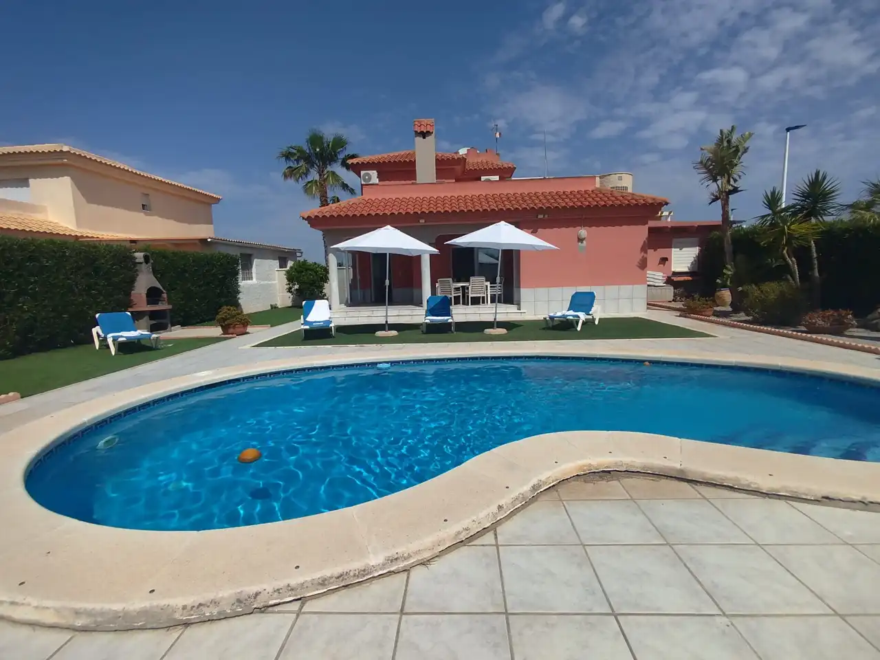Piscina de Casa o chalet en venta en La Manga del Mar Menor con Aire acondicionado, Calefacción y Jardín privado