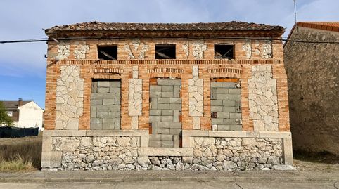 Casa en Venta en Calle Luis Minguela, 9, Frumales. Ref2137