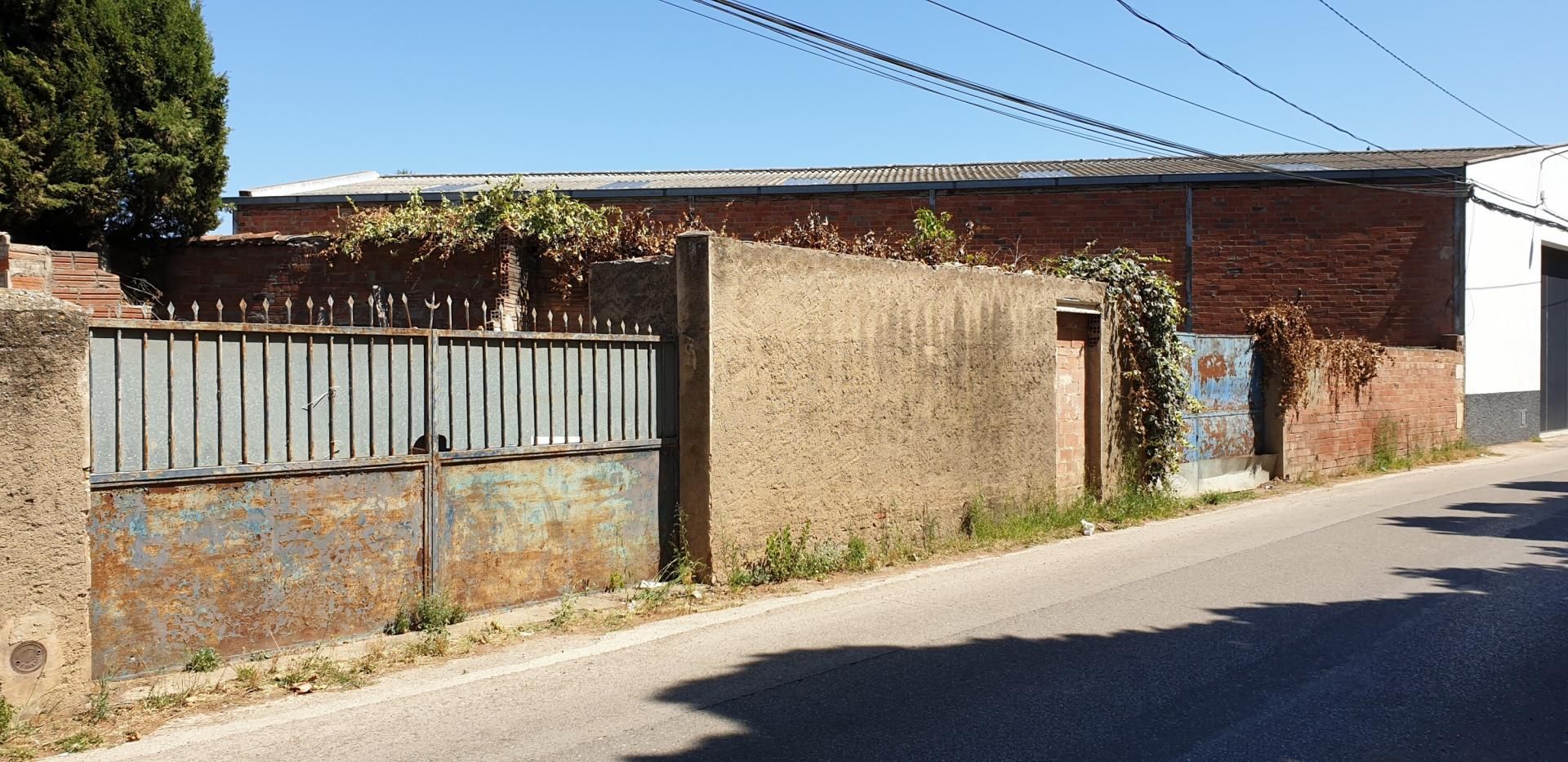 Vista exterior de Terreno industrial en venta en Figueres