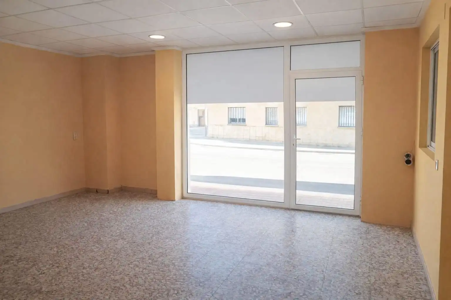 Business premises for sale in Benigànim, imagen 2
