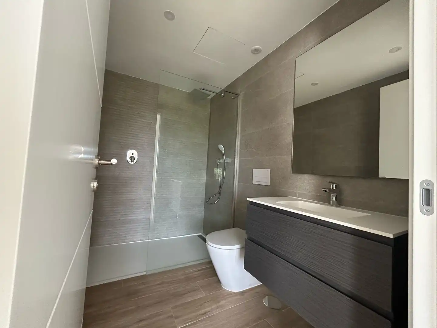 Bathroom of Flat for sale in Casares  with Air Conditioner, Heating and Parquet flooring