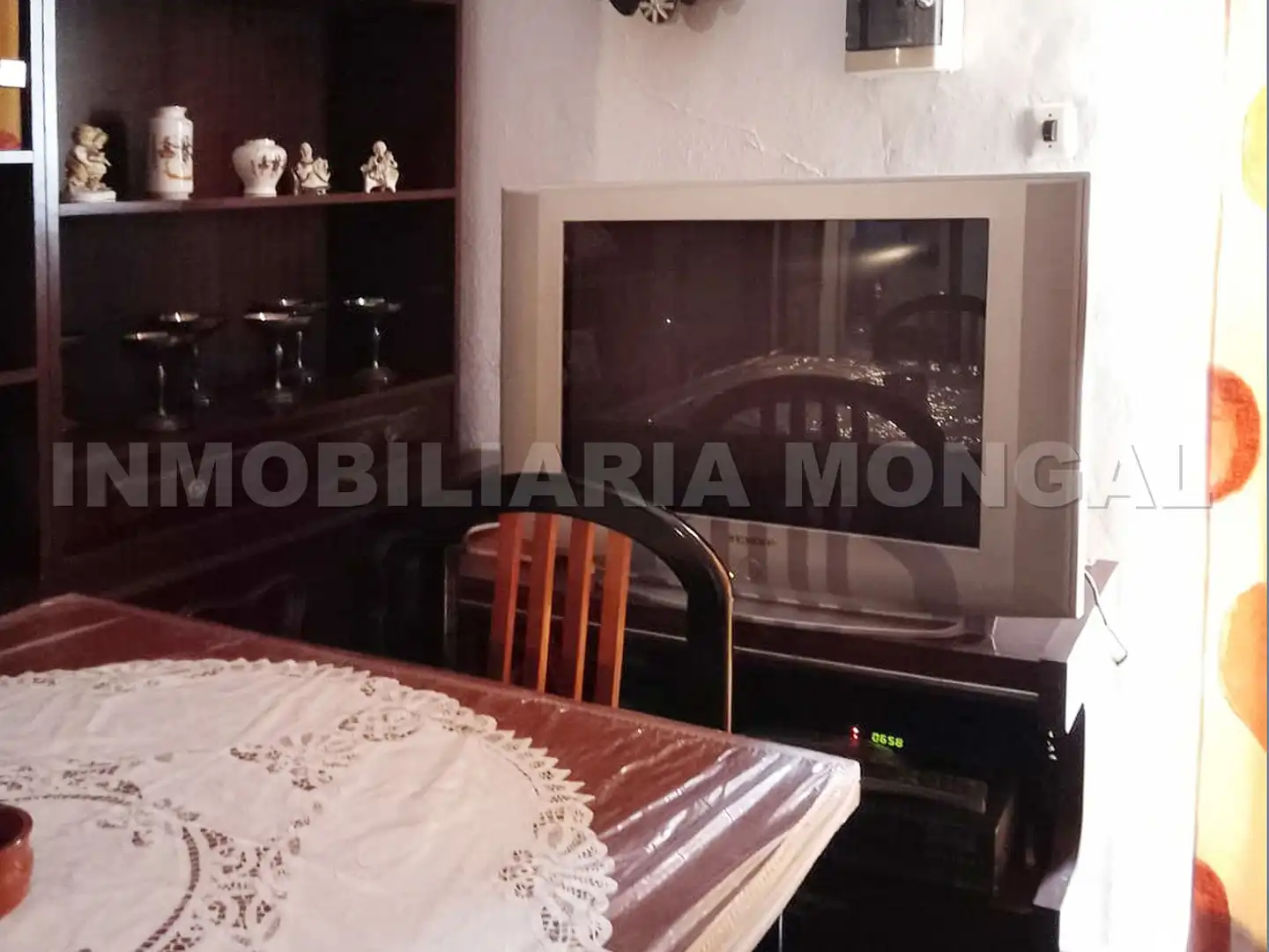 Casa adosada en venda a Plaza España, Zafarraya
