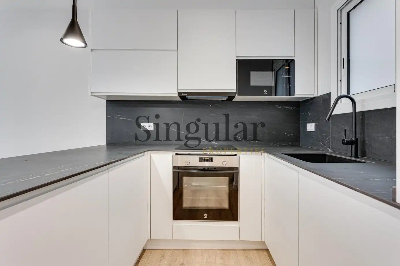 Cocina de Piso en venta en Barcelona con Aire acondicionado, Calefacción y Parquet