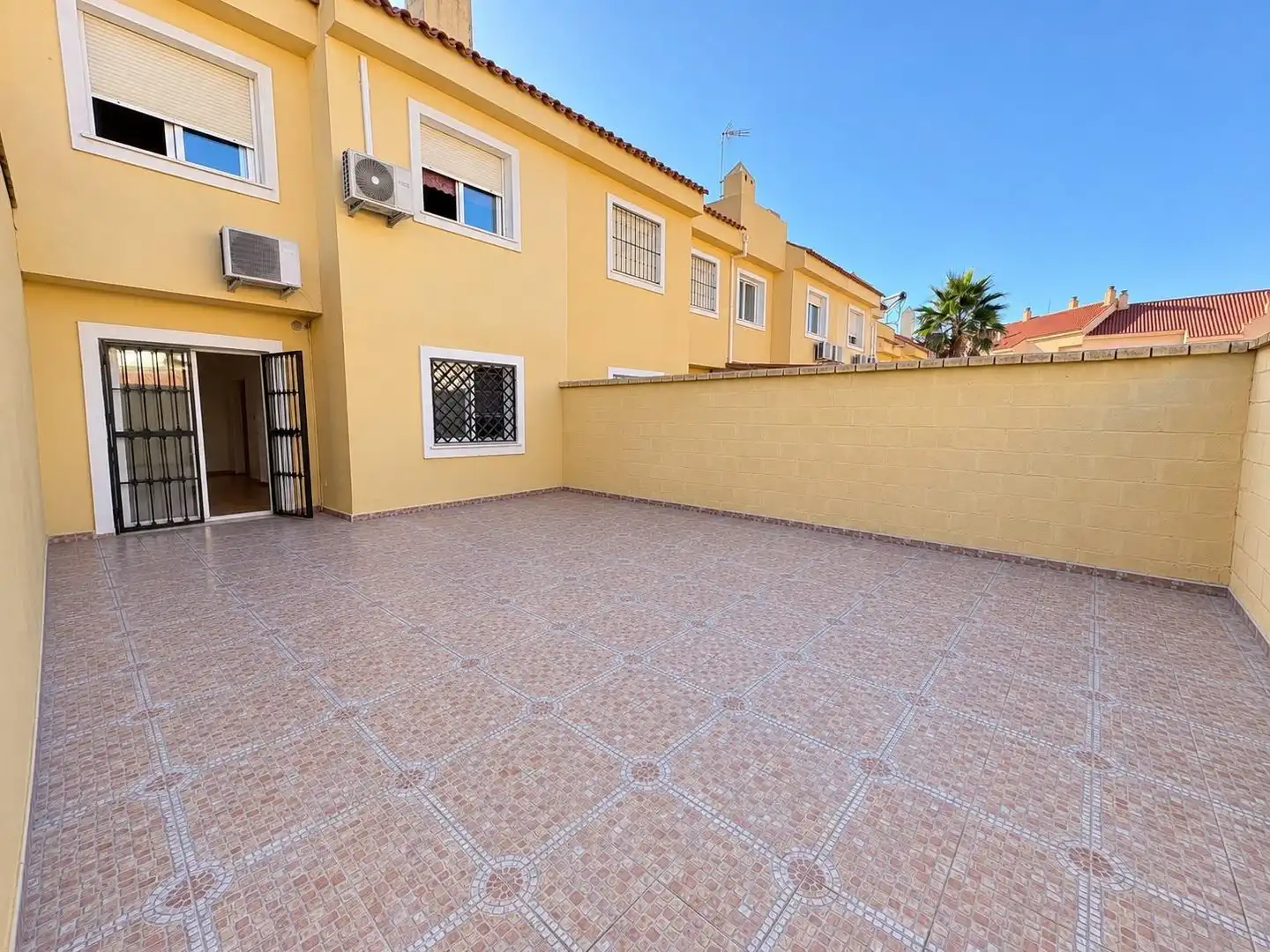 Maison mitoyenne à vendre à San García