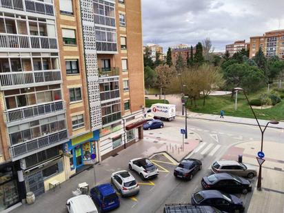 Vista exterior de Pis en venda en Burgos Capital amb Terrassa