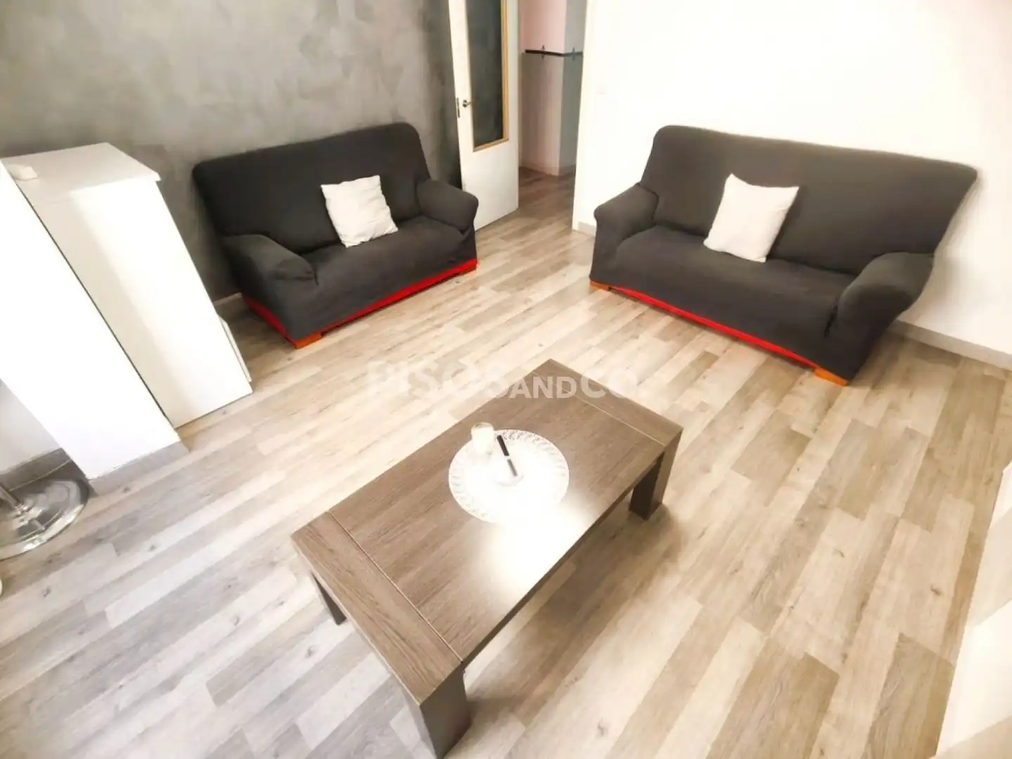Sala de estar de Piso en venta en Cambre  con Calefacción, Trastero y Amueblado