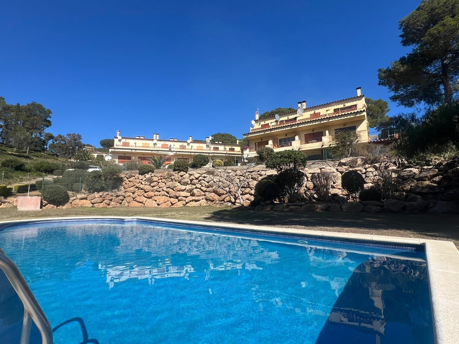 Garden of Single-family semi-detached for sale in L'Estartit  with Storage room and Community pool