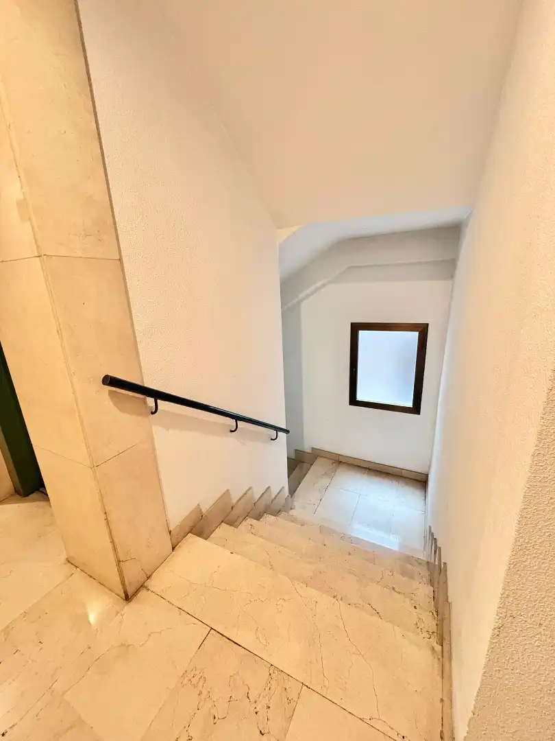 Flat for sale in Madrid  with Air Conditioner and Heating