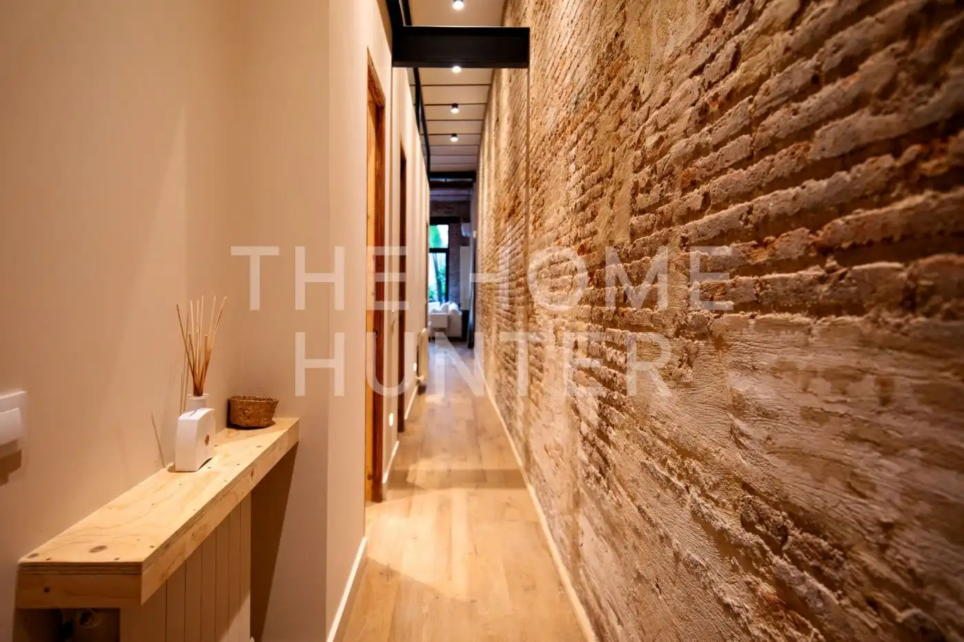 Wohnung zum Verkauf in Barcelona mit Heizung, Privatgarten und Terrasse