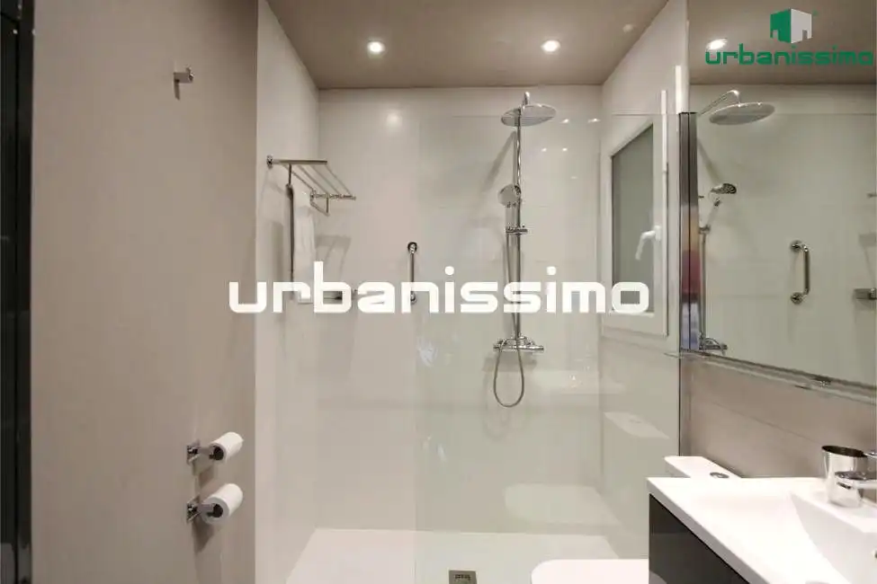 Baño de Apartamento en venta en Madrid con Aire acondicionado, Calefacción y Amueblado