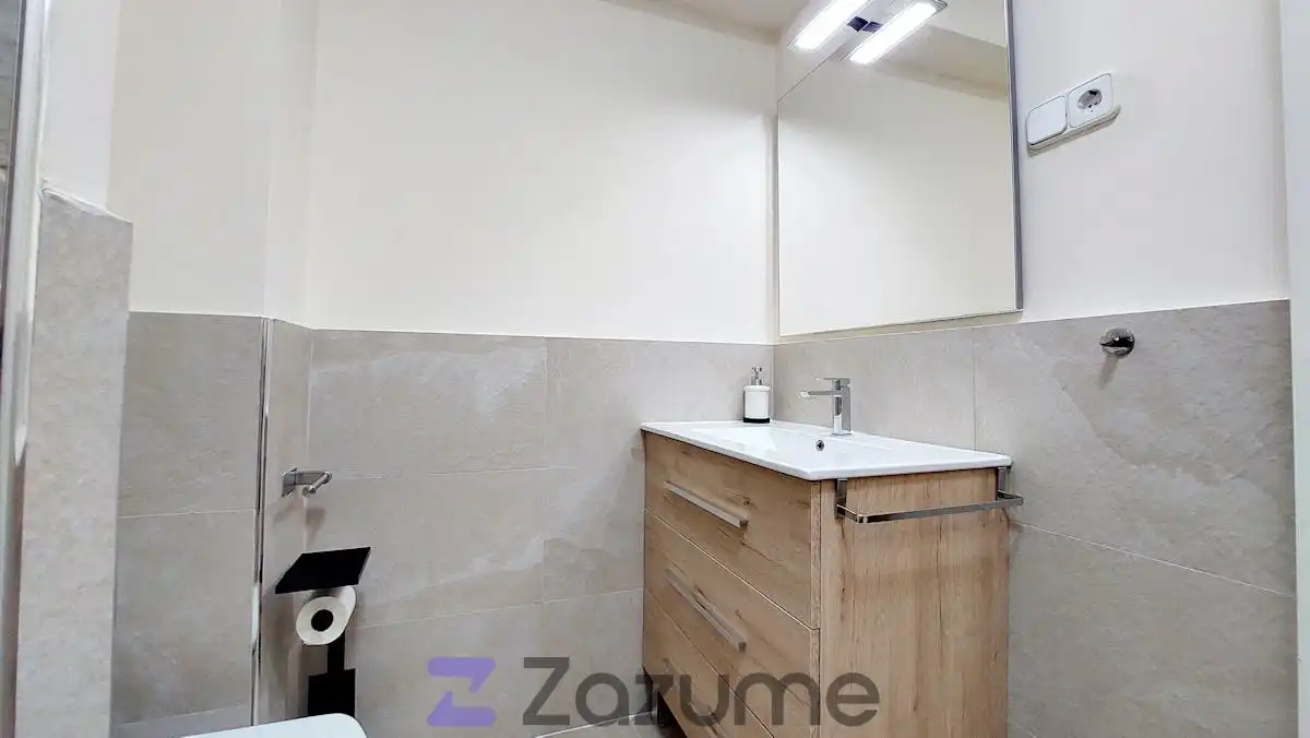 Bathroom of Lofts for rent in San Sebastián de los Reyes  with Air Conditioner, Heating and Parquet flooring