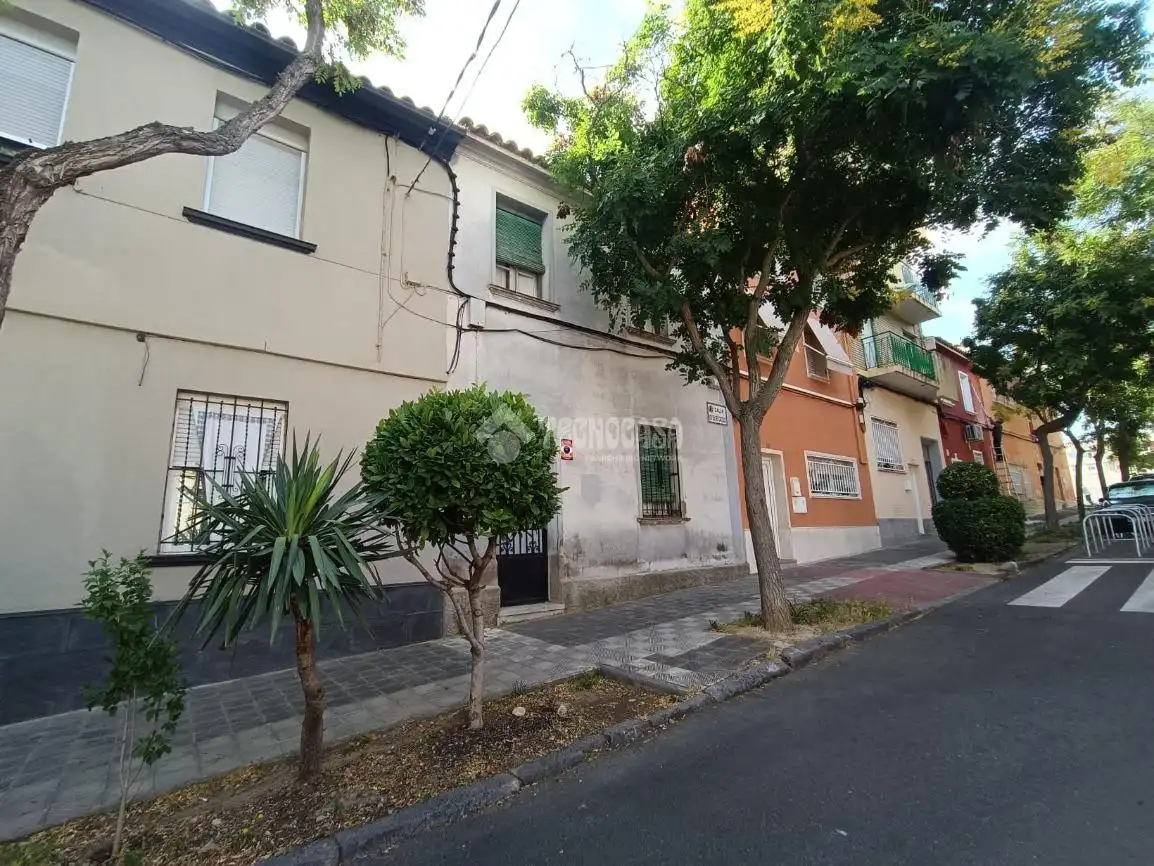 Exterior view of Detached homes for sale in Zaragoza
