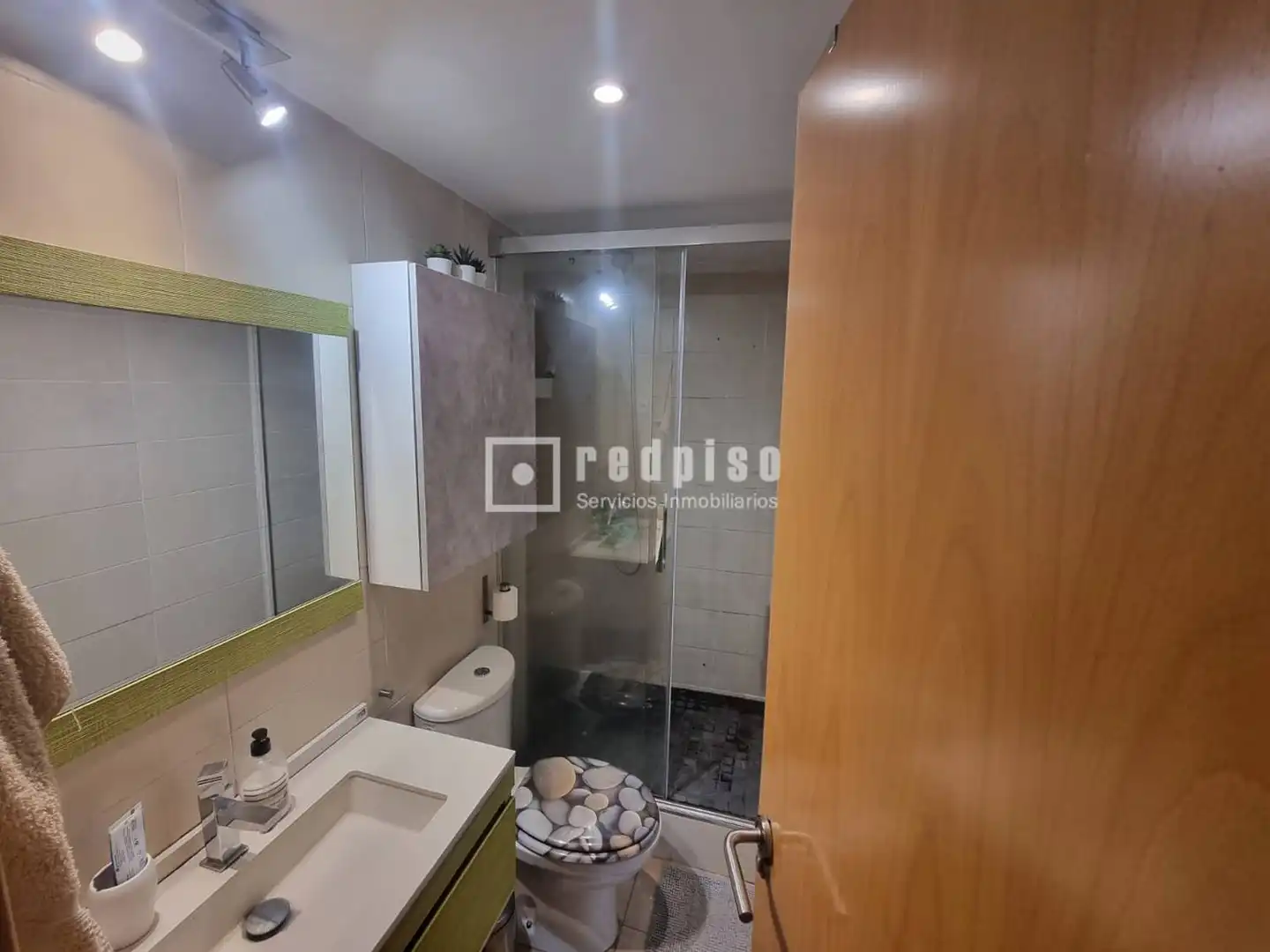 Habitación de Dúplex en venta en Madrid con Aire acondicionado, Calefacción y Jardín privado