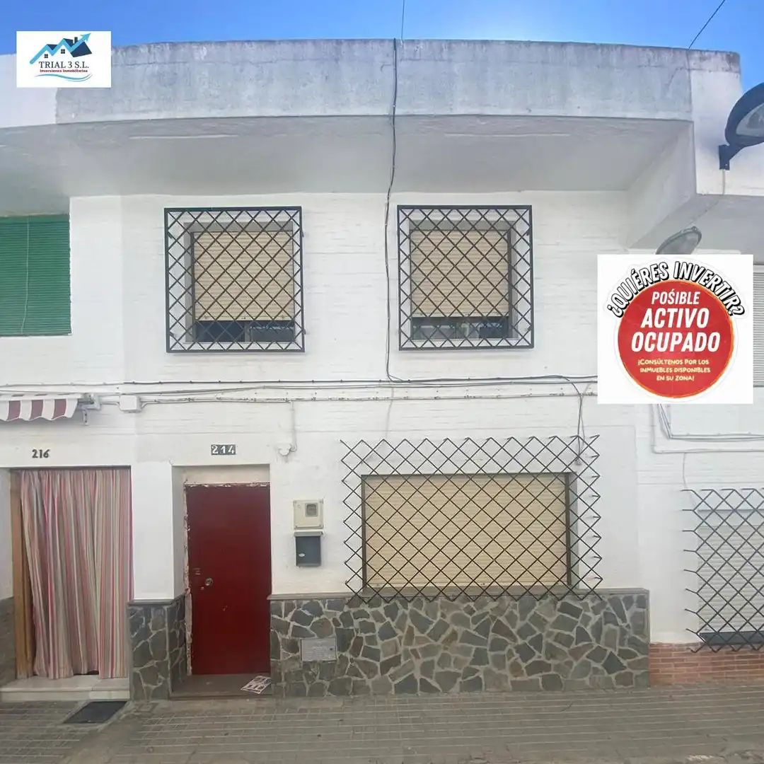 House for sale in Barrio DE LA PAZ