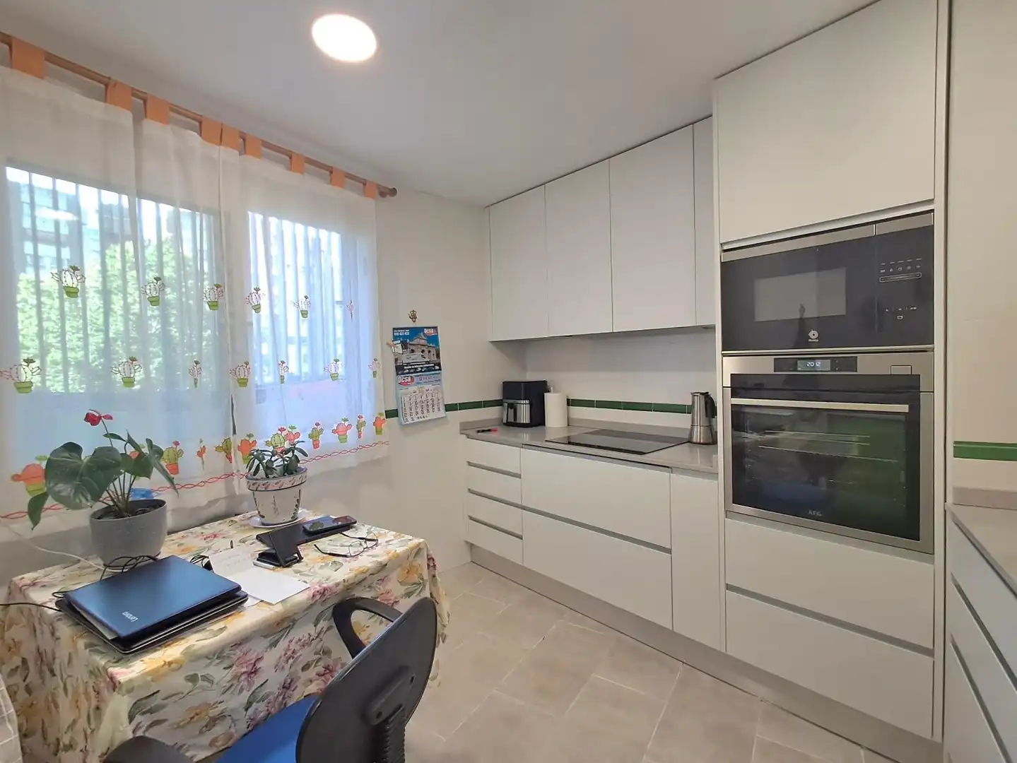 Kitchen of Flat for sale in Madrid  with Air Conditioner, Heating and Private garden