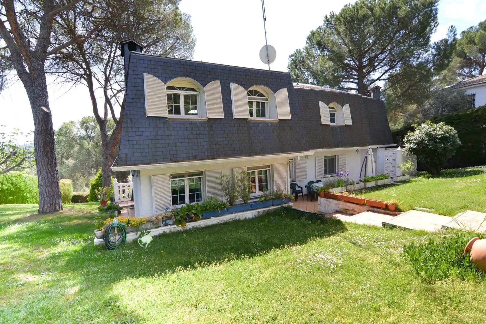 Jardí de Casa o xalet en venda en San Martín de Valdeiglesias amb Jardí privat, Terrassa i Traster
