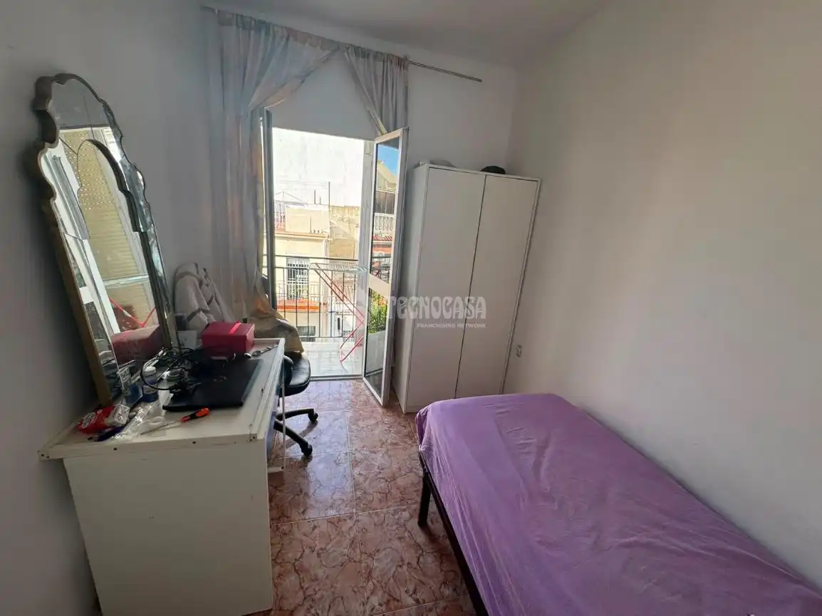 Dormitori de Pis en venda en Sevilla amb Aire condicionat