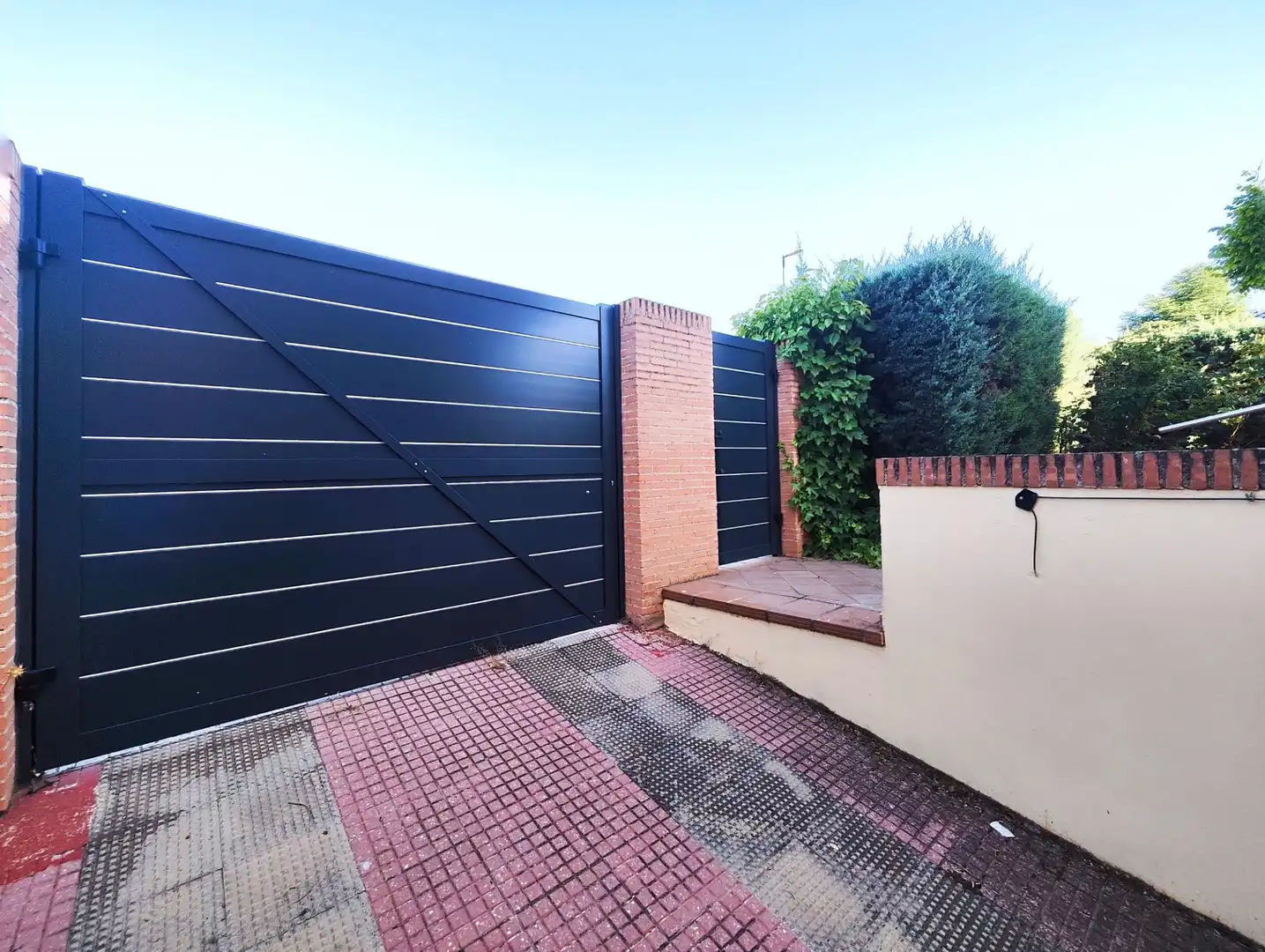 Vista exterior de Casa o chalet en venta en Puertollano con Aire acondicionado, Calefacción y Jardín privado