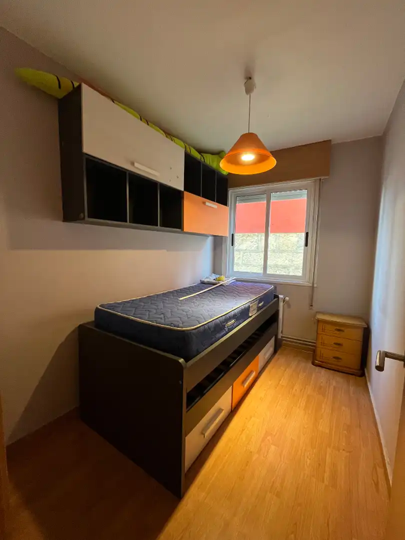 Habitación de Piso de alquiler en Redondela con Calefacción, Amueblado y Horno