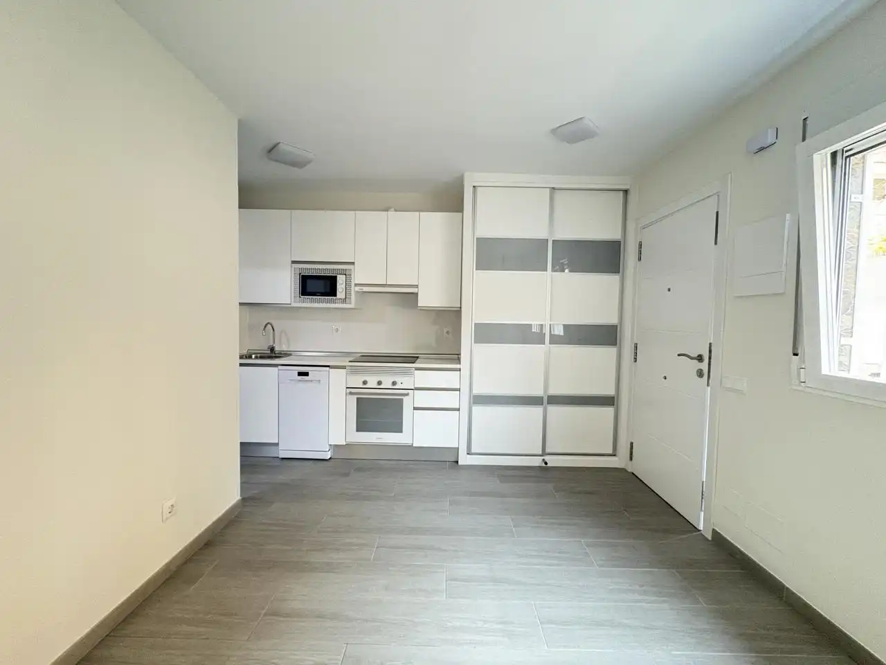 Cocina de Planta baja de alquiler en Madrid con Aire acondicionado y Calefacción