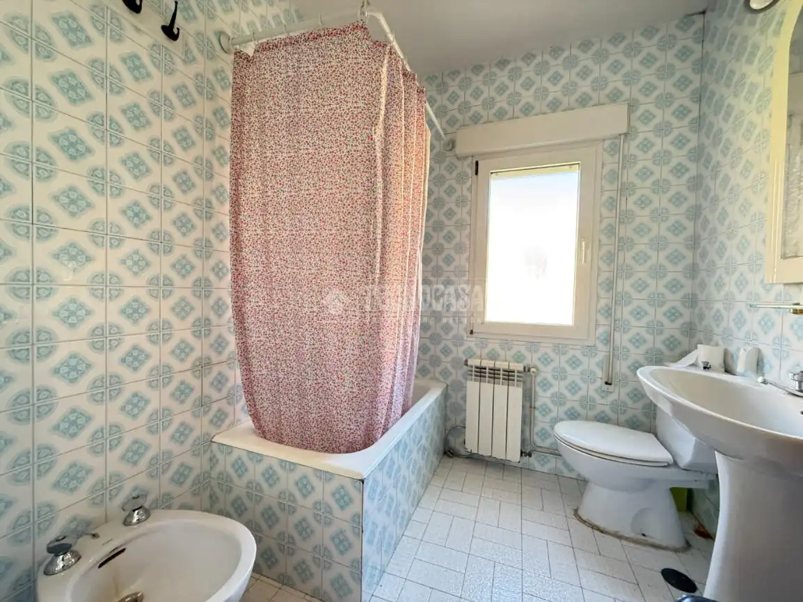 Baño de Casa adosada en venta en Galapagar con Calefacción