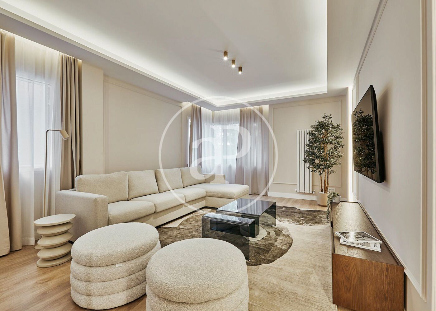 Living room of Flat for sale in  Madrid Capital  with Air Conditioner, Heating and Terrace