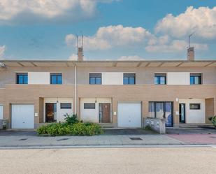 Exterior view of Single-family semi-detached for sale in Cintruénigo