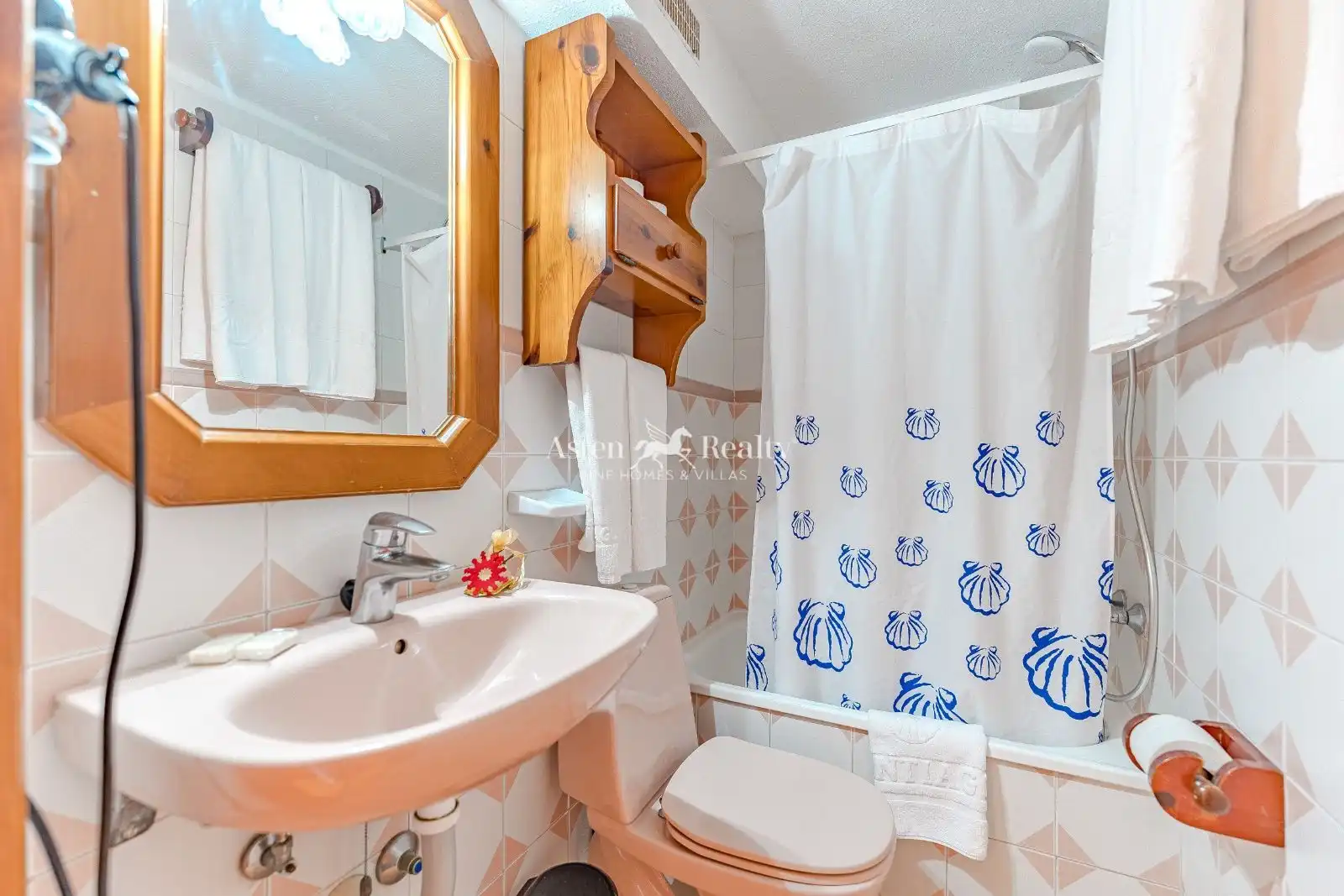Badezimmer von Maisonette zum Verkauf in Arona mit Terrasse, Schwimmbad und Möbliert