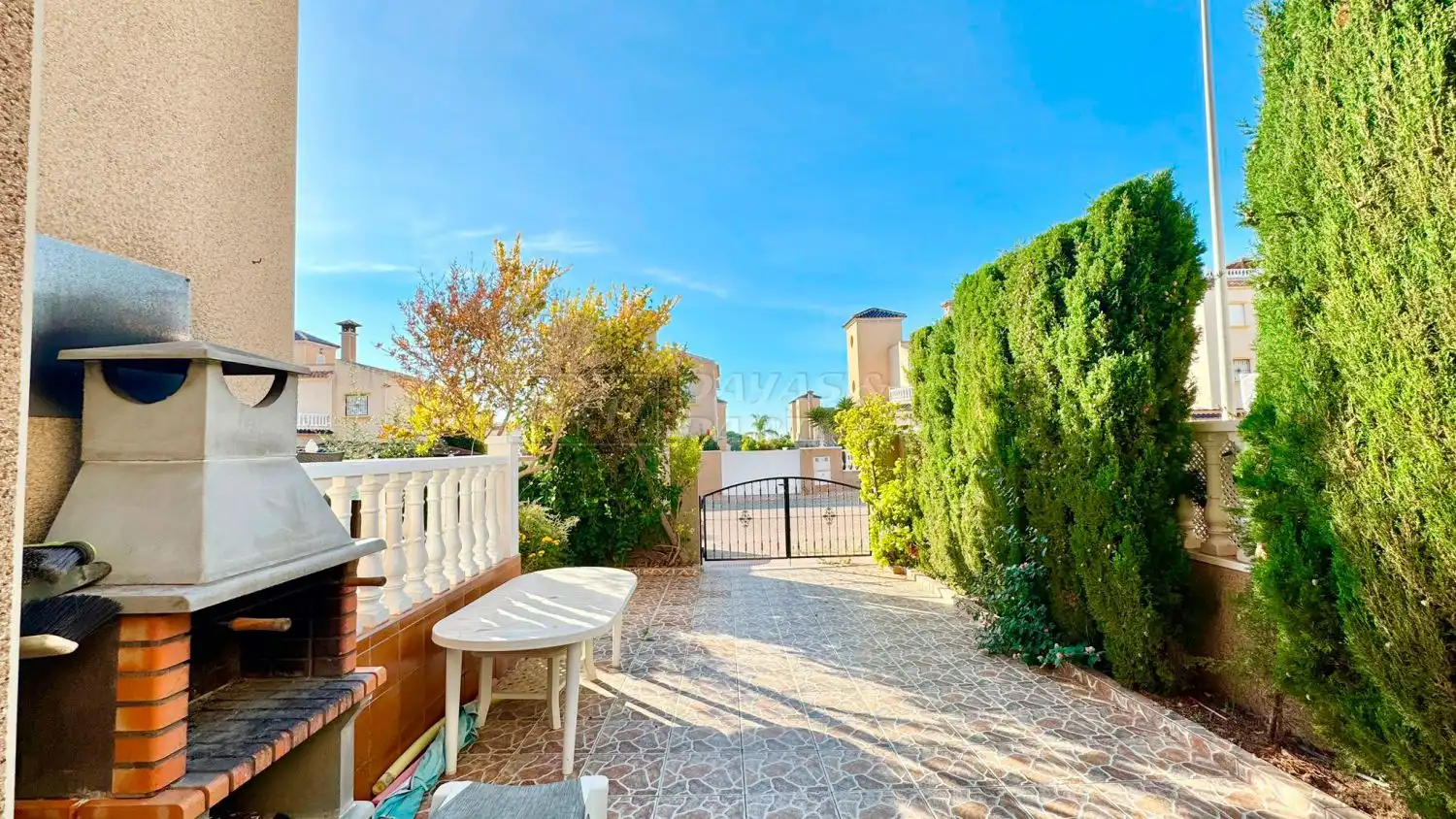 Jardí de Casa adosada en venda en Orihuela amb Jardí privat, Terrassa i Piscina comunitària