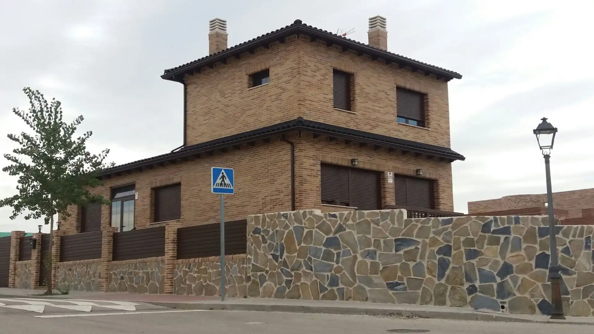 Vista exterior de Casa adosada en venta en El Casar