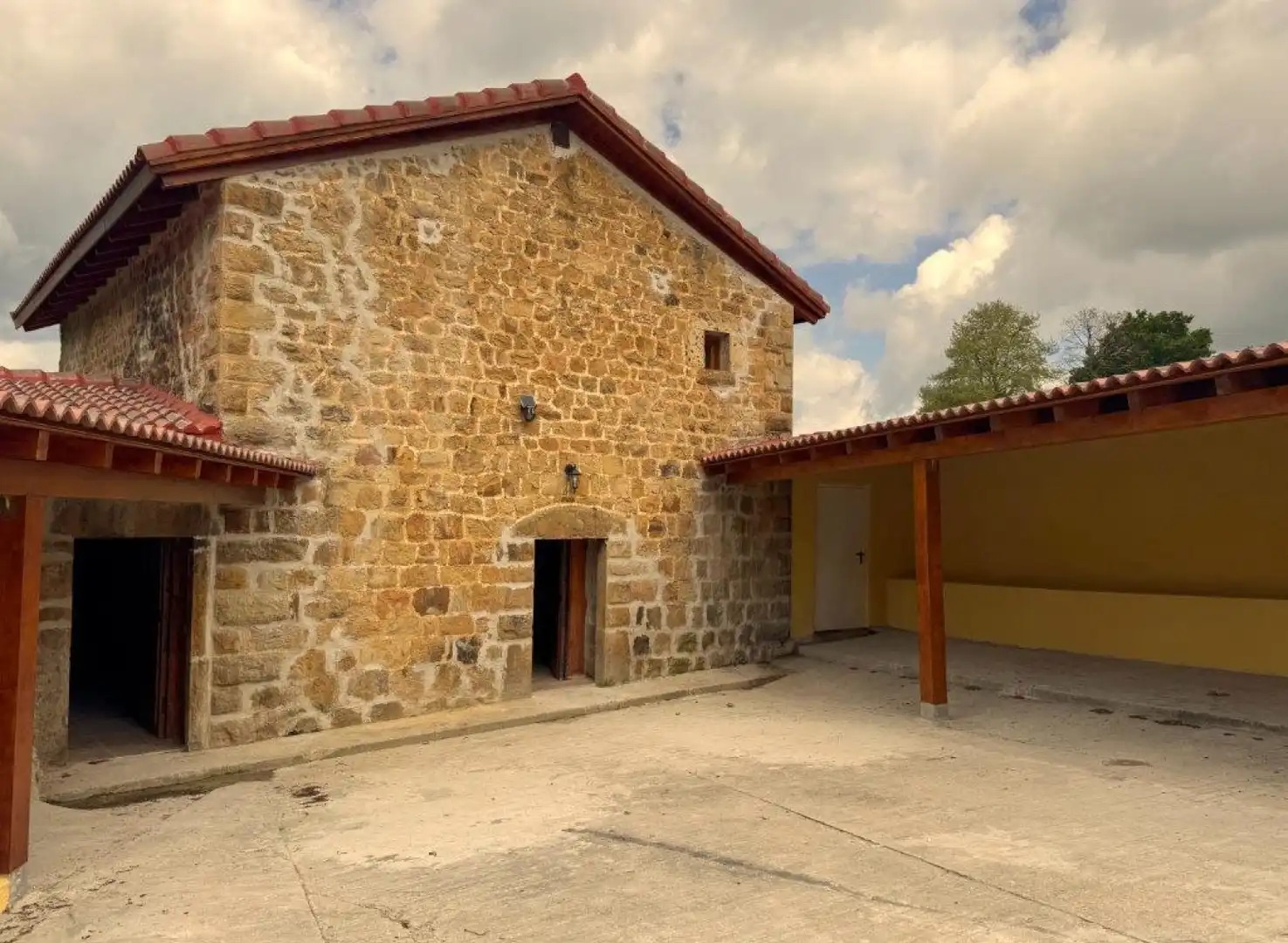 Exterior view of Land for sale in Molledo