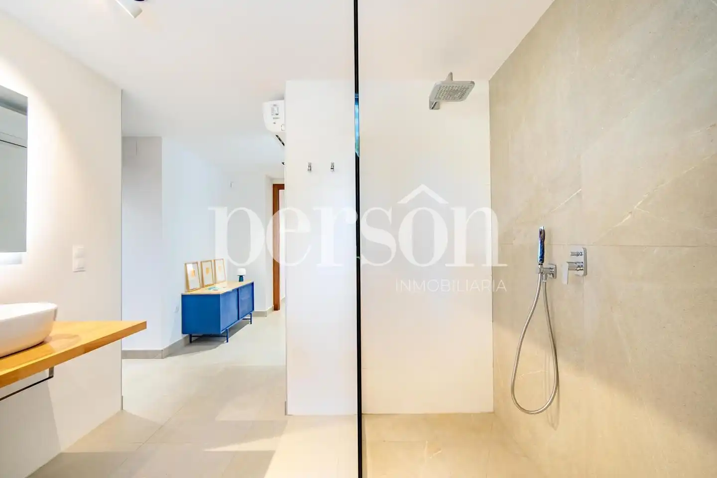 Bathroom of Houses for sale in L'Eliana  with Air Conditioner, Heating and Private garden