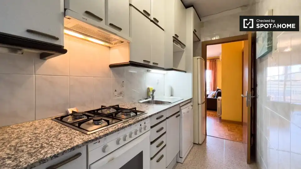 Room in Sant Andreu de Palomar