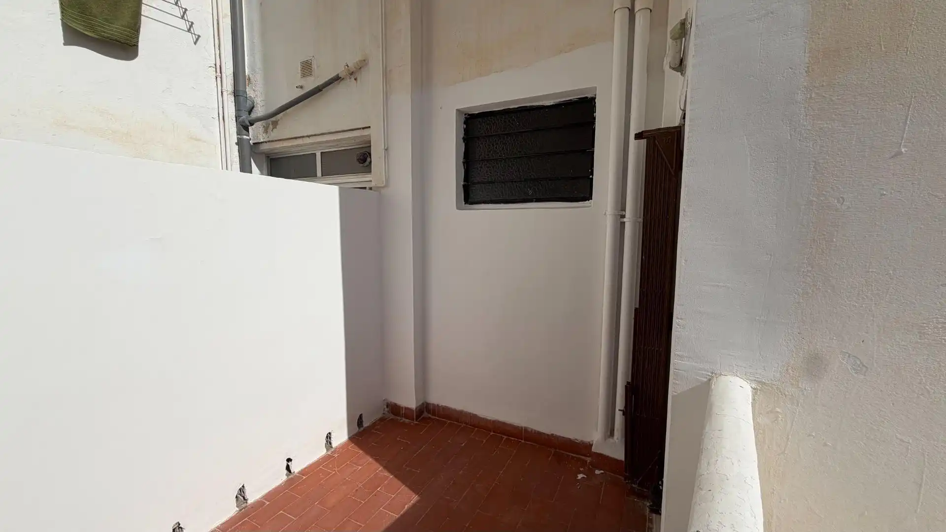 Balcony of Flat for sale in Paterna  with Air Conditioner, Parquet flooring and Terrace
