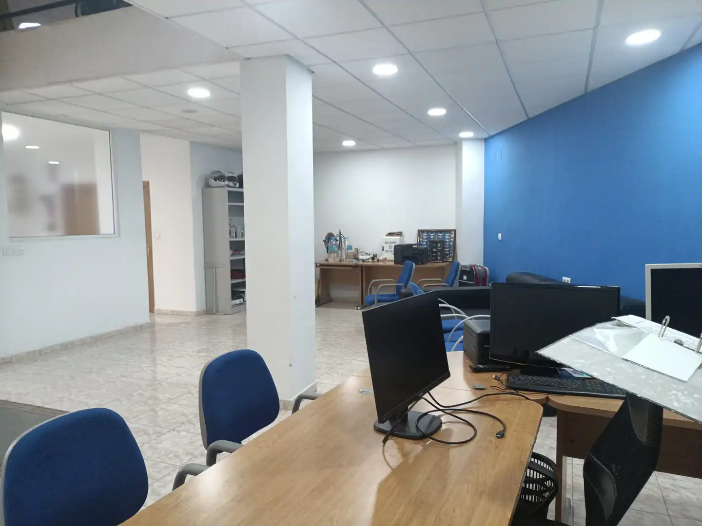 Local de lloguer en Alicante / Alacant amb Aire condicionat, Moblat i Alarma