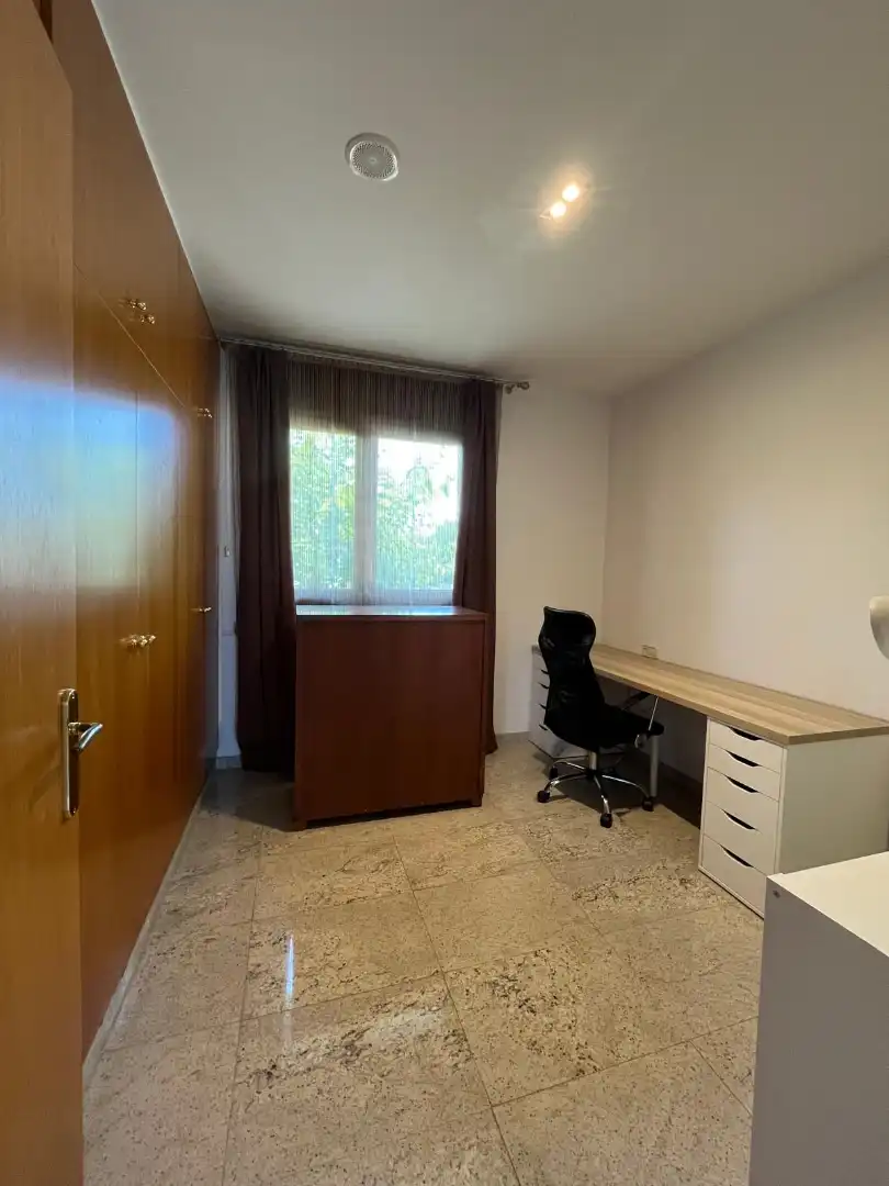Habitación de Casa o chalet en venta en Olot con Aire acondicionado, Calefacción y Jardín privado