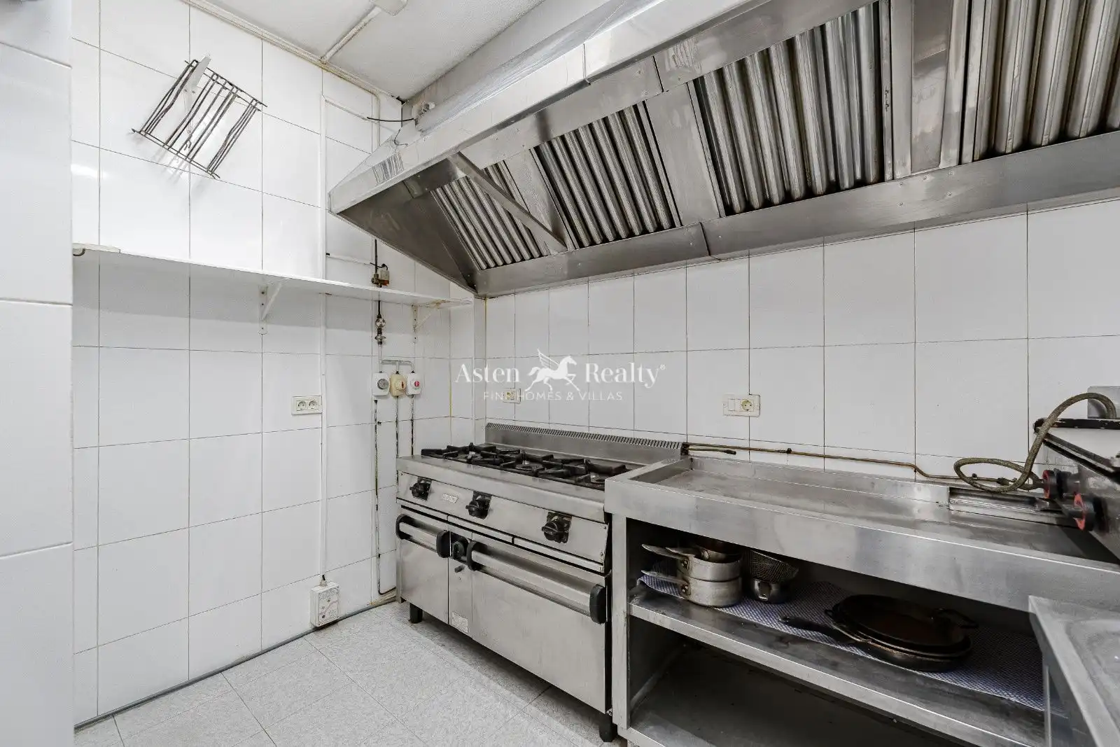 Cocina de Local en venta en Guía de Isora con Amueblado