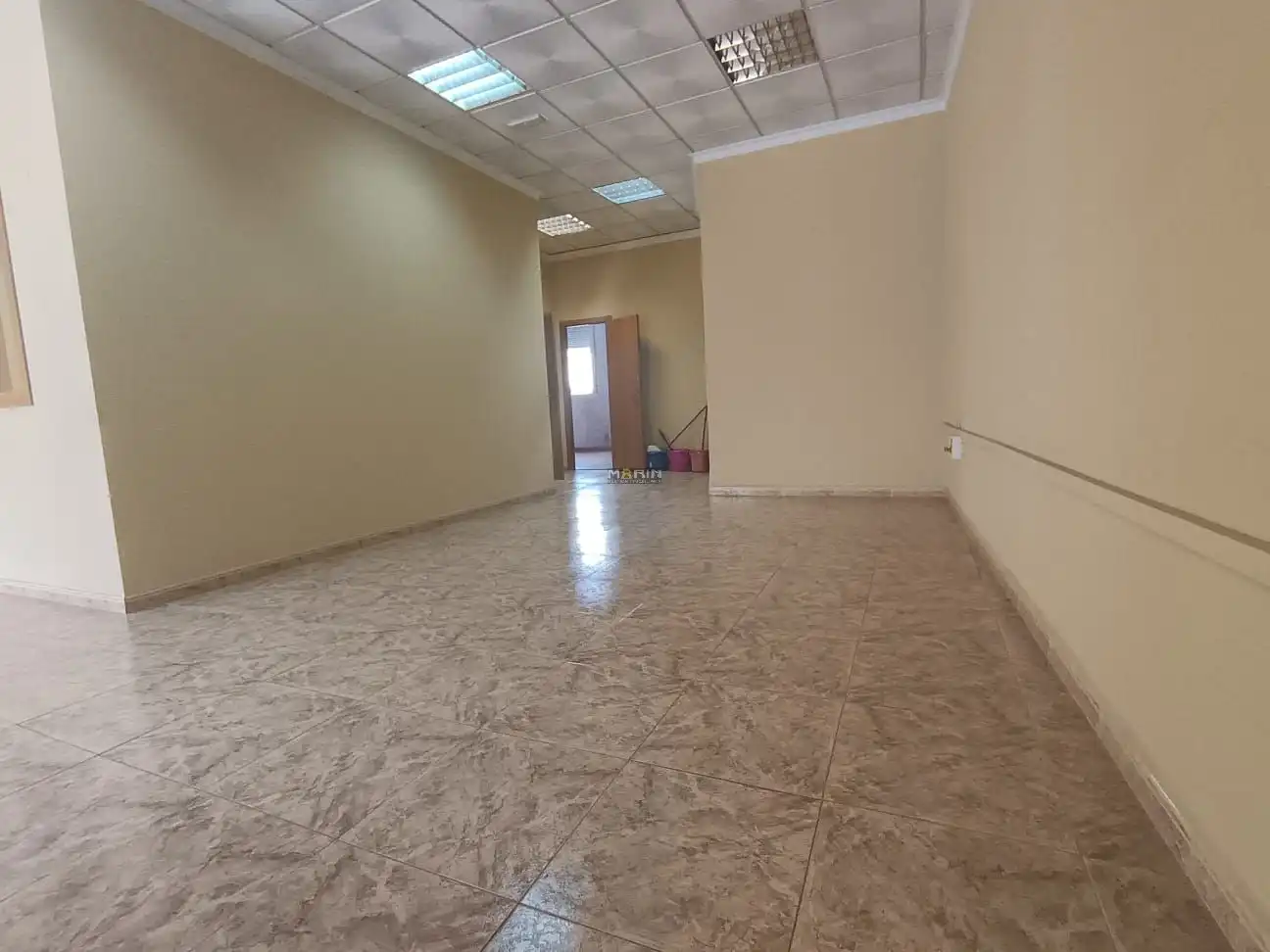 Local comercial de lloguer a Calle del Submarino, imagen 8